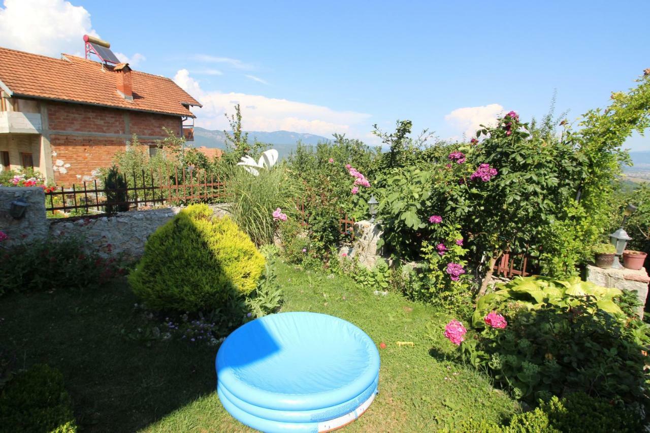 Apartmani Mishe Vevcsani Kültér fotó